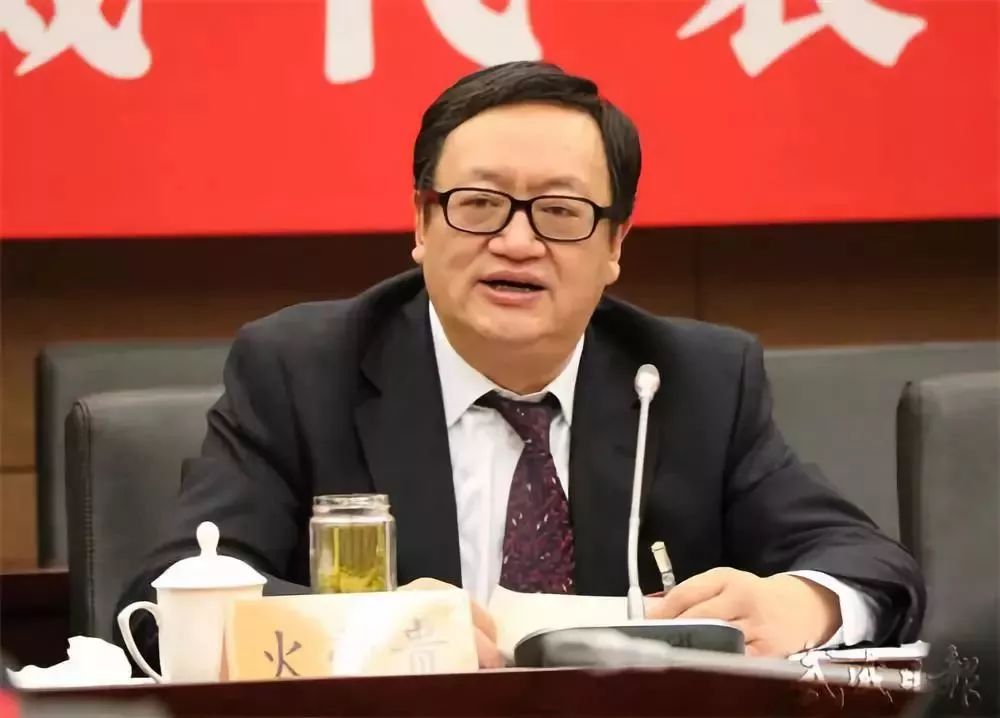 吉林省長春市委秘書長姜保忠涉嫌嚴(yán)重違紀(jì)盈利，接受紀(jì)律審查和監(jiān)察調(diào)查。，姜保忠，男，漢族，曾任吉林省長春市高新區(qū)黨工委書記、管委會主任。任何涉及到公職人員違紀(jì)盈利的行為都會受到法律的制裁。希望相關(guān)部門能夠公正、公開地處理此事，維護(hù)社會的公平和正義。